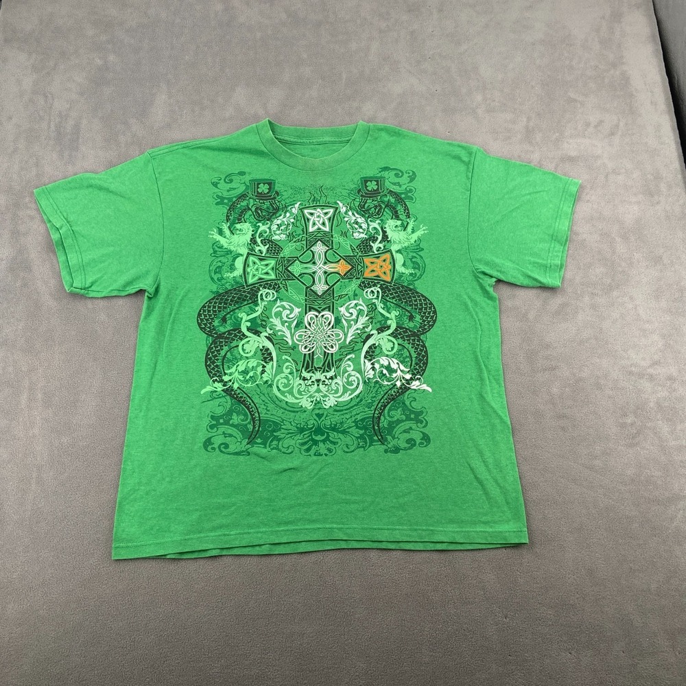Vintage Irish Grunge T Shirt Sz XL Green St. Patricks Day Shamrock Crest Snakes